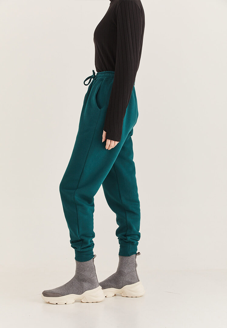 מכנסי גומי סנדרו בצבע ירוק - טוטון